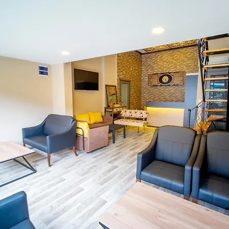 Cay Family Only Aparthotel *